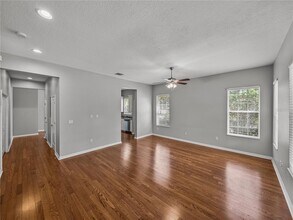 6222 Hadley Commons Dr in Riverview, FL - Building Photo - Building Photo