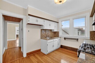 47 Rossiter Ave in Yonkers, NY - Building Photo - Building Photo