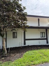 541 NE 199th Ln in Miami, FL - Building Photo - Building Photo