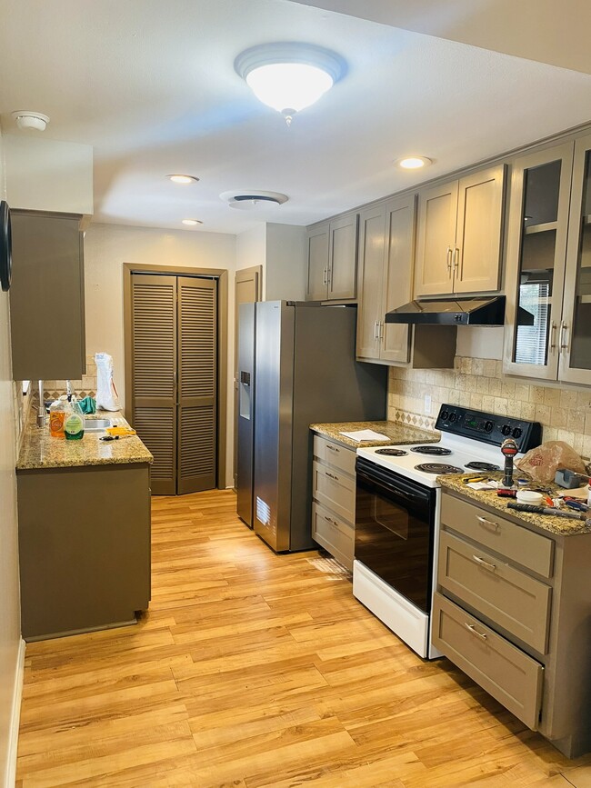 property at 106 Timber Ln Loop