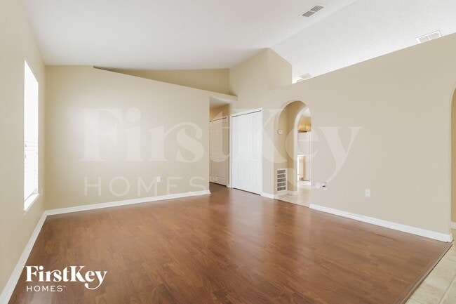 2684 Whispering Trails Dr in Winter Haven, FL - Building Photo - Building Photo