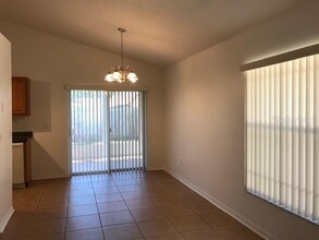 2318 Santa Ana St in Kissimmee, FL - Building Photo - Building Photo