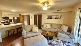 501 Kimberlite St, Unit 501 in Tiffin, IA - Building Photo