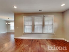 10403 Drake Hill Dr in Huntersville, NC - Foto de edificio - Building Photo