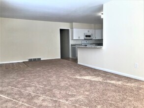 5257 Irish Ln in Fitchburg, WI - Building Photo - Building Photo