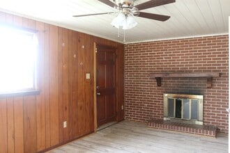 1800 Gillionville Rd in Albany, GA - Building Photo - Building Photo