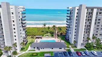 4200 N Hwy A1A in Fort Pierce, FL - Building Photo