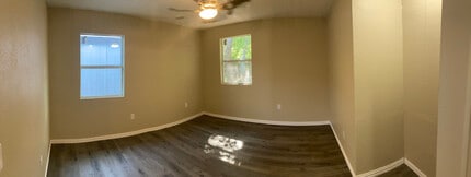 2520 N Hickory St in Sherman, TX - Building Photo - Building Photo