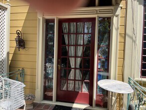 159 W Montecito Ave, Unit AptB in Sierra Madre, CA - Foto de edificio - Building Photo