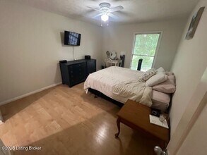 416 Highwood Dr in Louisville, KY - Building Photo - Building Photo