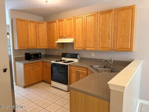 47 Poplar Ln in Holmdel, NJ - Building Photo - Building Photo