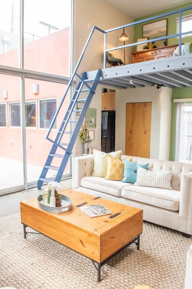 property at 811 Marquette Ave NW