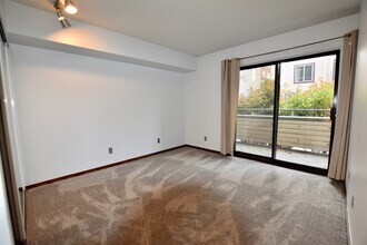 211 Summit Ave E in Seattle, WA - Building Photo - Building Photo