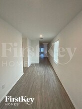 5163 Fowler Crst in Converse, TX - Foto de edificio - Building Photo