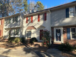 5612 Hamstead Crossing in Raleigh, NC - Foto de edificio - Building Photo