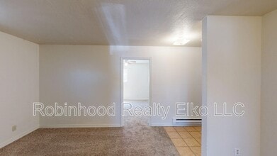 741 Elm St in Elko, NV - Building Photo - Building Photo