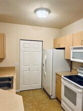 1103 Belmont Ln in North Lauderdale, FL - Foto de edificio - Building Photo