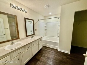 2031 Sotterley Ln in Jacksonville, FL - Building Photo - Building Photo