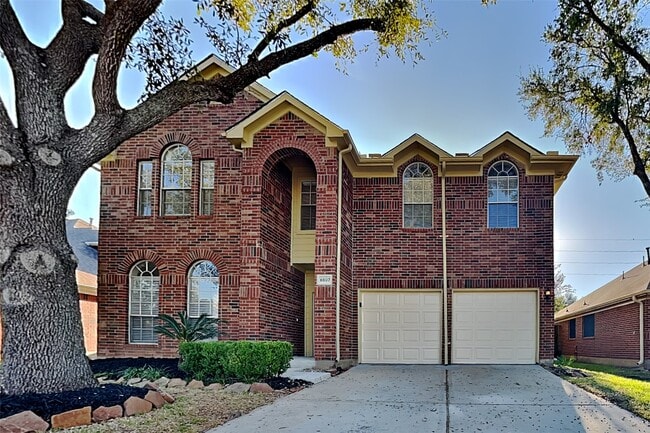property at 6807 Oakbranch Manor Ln