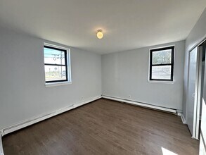 25 Henry Ave in New Brunswick, NJ - Building Photo - Building Photo