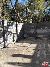 2425 Ocean Ave in Los Angeles, CA - Building Photo - Building Photo