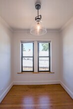 4415 N Hamilton Ave, Unit #1E in Chicago, IL - Building Photo - Building Photo