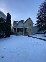 214 S Bloomington St, Unit 1 in Streator, IL - Building Photo