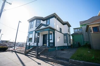 369 8th St in Eureka, CA - Building Photo - Building Photo
