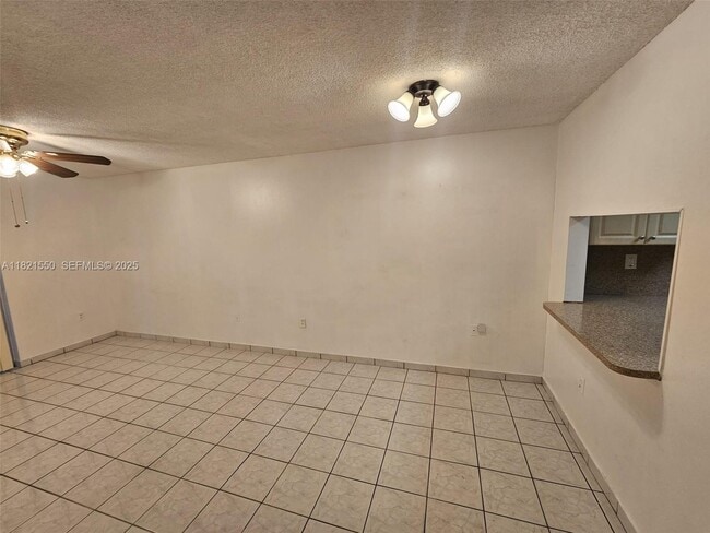 1555 W 44th Pl in Hialeah, FL - Building Photo - Building Photo