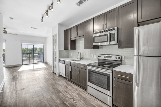 Axis 3700 in Plano, TX - Building Photo - Interior Photo