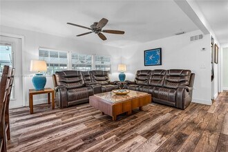 7 Avenue D in Key Largo, FL - Building Photo - Building Photo