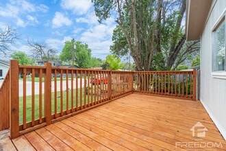 1824 Katy St in New Braunfels, TX - Building Photo - Building Photo
