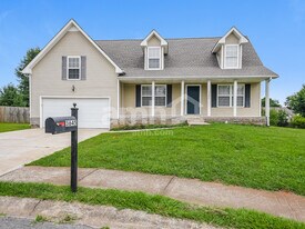 3645 S Naples Ct in Clarksville, TN - Building Photo