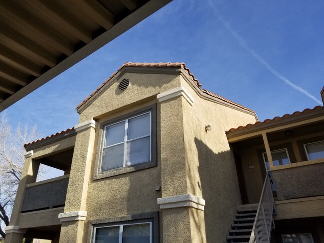 2300 E Silverado Ranch Blvd, Unit 2035 in Las Vegas, NV - Building Photo - Building Photo