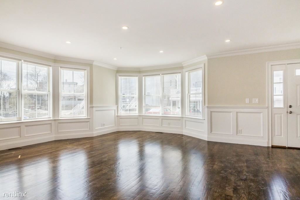 39 Juniper St-Unit -# 1 in Boston, MA - Building Photo