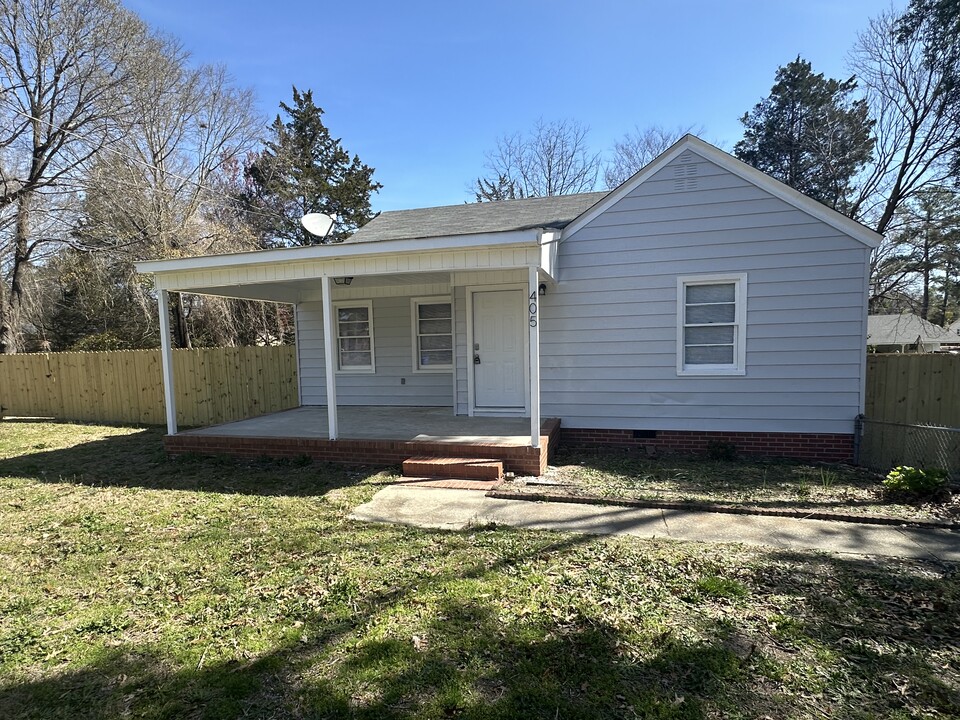 405 Miller Ave in Fayetteville, NC - Building Photo