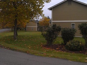 Woodsvilla Apartments in Elma, WA - Building Photo - Building Photo