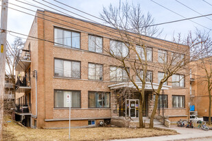 4620 Plamondon Av Apartments