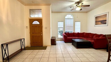 6918 Springcrest Ct in Sugar Land, TX - Building Photo - Building Photo