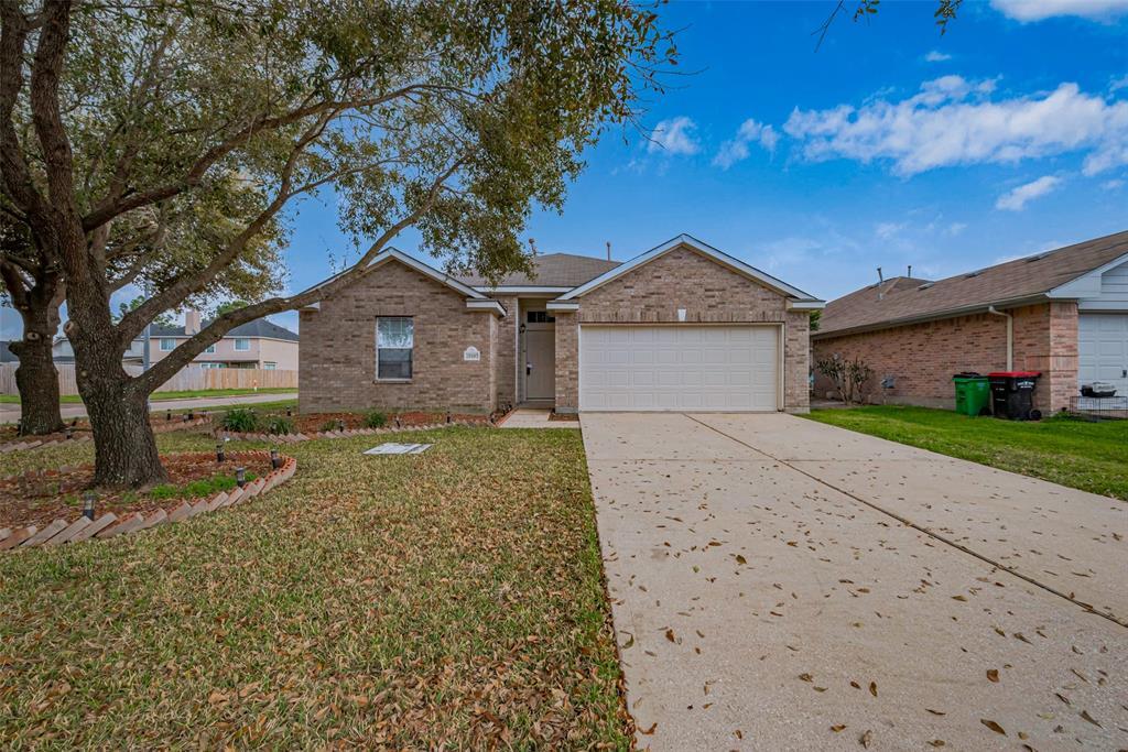 20103 Lakespire Dr in Katy, TX - Building Photo