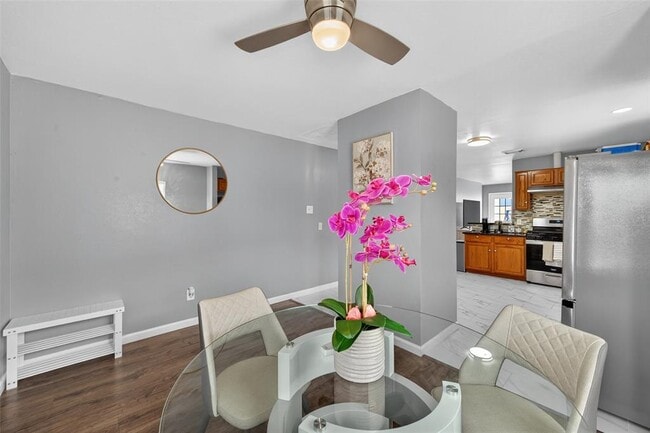 property at 7762 Eldergrove Ln