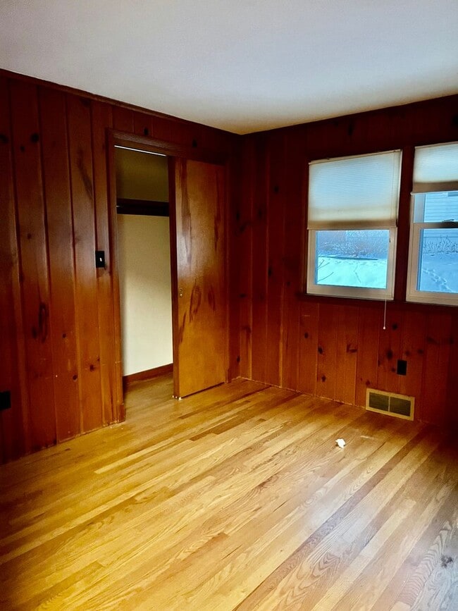 102 Elmsford Rd in Syracuse, NY - Building Photo - Building Photo