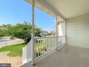 21980 Clipper Dr in California, MD - Building Photo - Building Photo