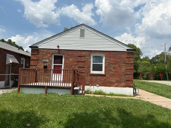 8301 Archer Ave in St. Louis, MO - Building Photo - Building Photo