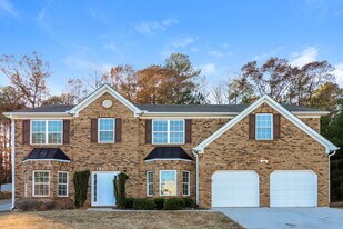 5224 Lexmark Cir in Atlanta, GA - Building Photo