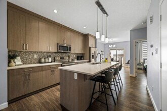 10749-10792 92 St NW in Edmonton, AB - Building Photo - Building Photo