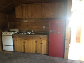 54100 Pine Crest Ave in Idyllwild, CA - Building Photo - Building Photo