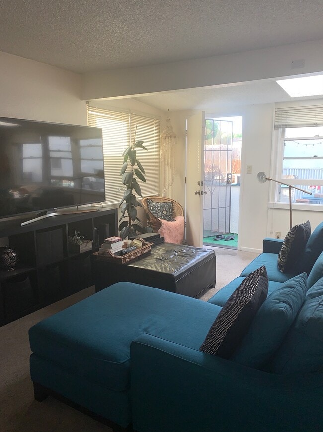 property at 1921 Reed Ave