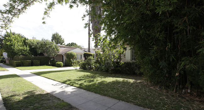 10920-10928 Landale St in North Hollywood, CA - Building Photo - Building Photo