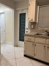 1521 NW 43rd Ave in Lauderhill, FL - Building Photo - Building Photo